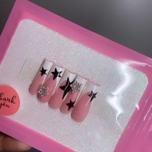 SHORT ACRYLIC PRESS ONS